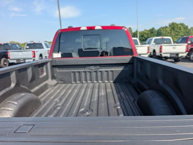 2027 Ford F-350SD Lariat