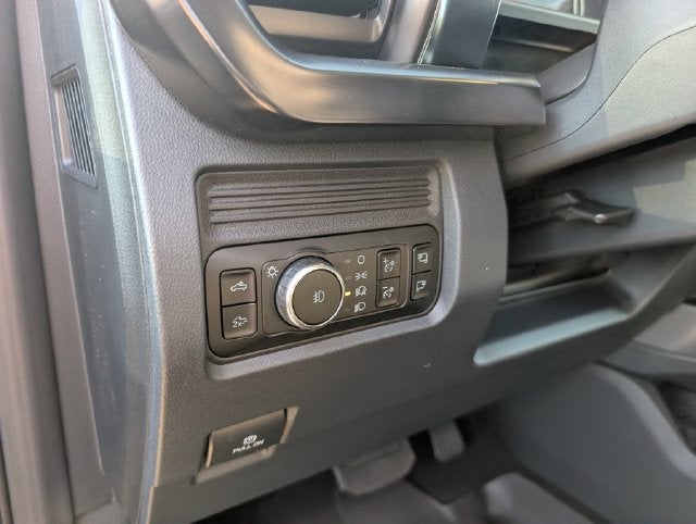 2027 Ford F-350SD Lariat