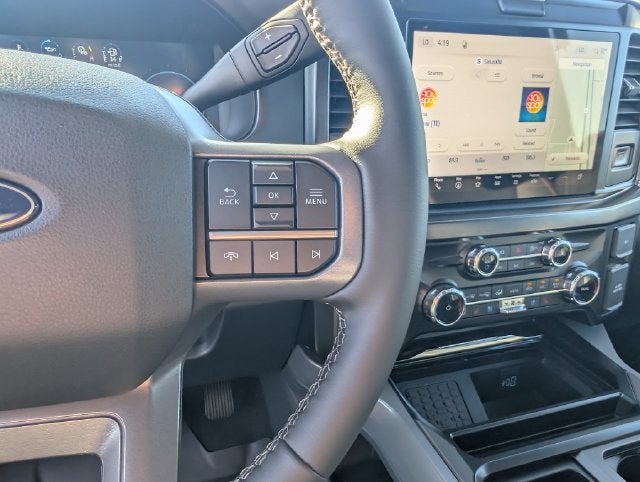 2027 Ford F-350SD Lariat