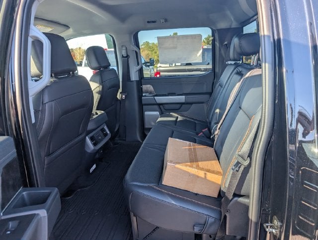 2027 Ford F-350SD Lariat