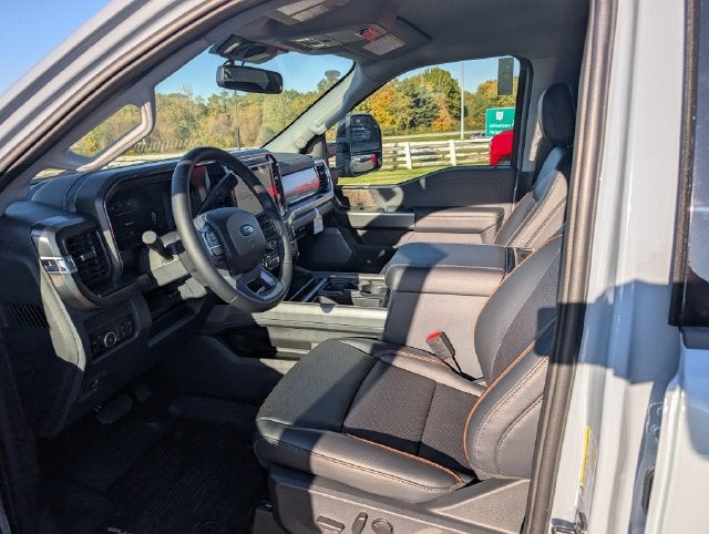 2027 Ford F-350SD Lariat