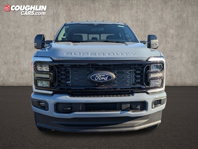 2027 Ford F-350SD Lariat