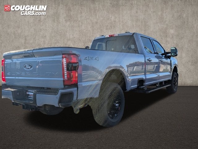 2027 Ford F-350SD Lariat