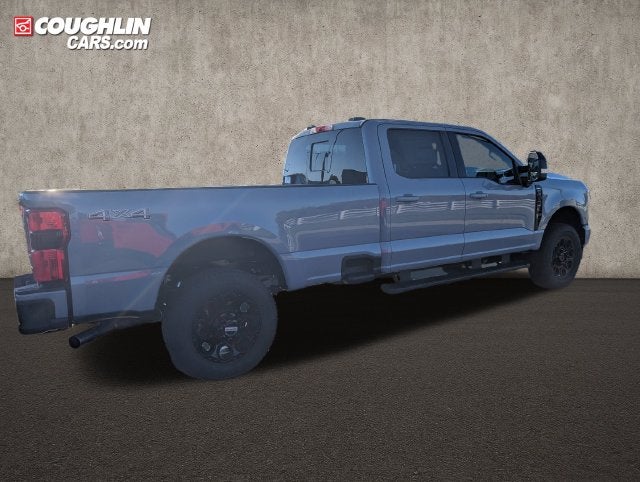 2027 Ford F-350SD Lariat