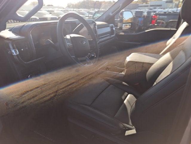 2027 Ford F-350SD Lariat