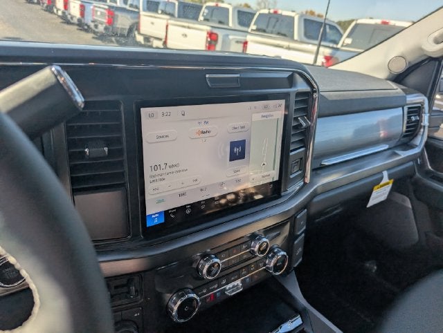 2027 Ford F-350SD Lariat