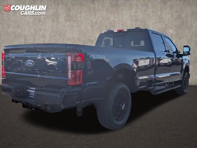 2027 Ford F-350SD Lariat