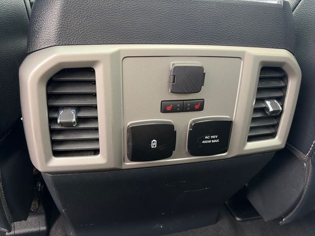 2022 Ford F-350SD Lariat DRW