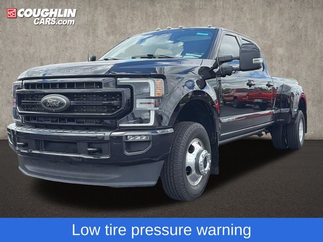 2022 Ford F-350SD Lariat DRW