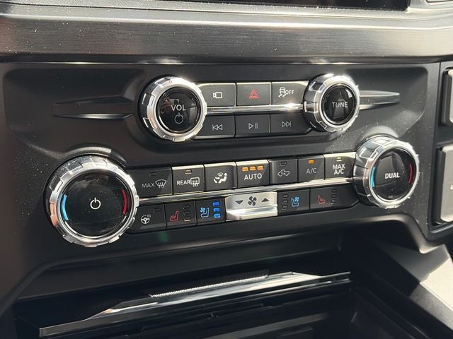 2026 Ford F-350SD Lariat DRW