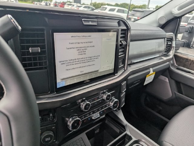 2027 Ford F-450SD Lariat DRW