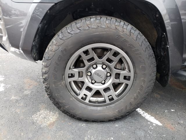 2020 Toyota 4Runner Venture