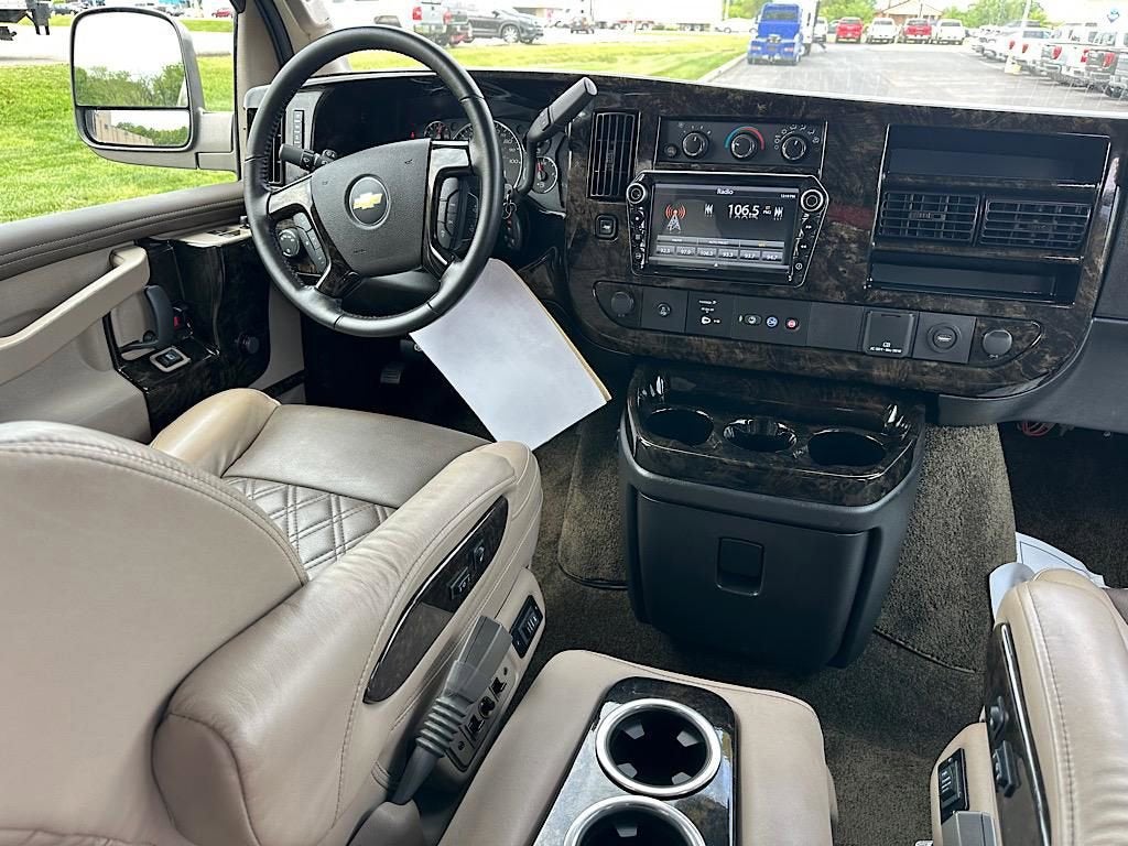 2023 Chevrolet Express Cargo 2500 WT