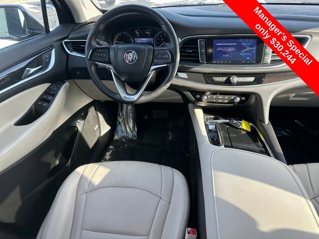 2022 Buick Enclave Essence