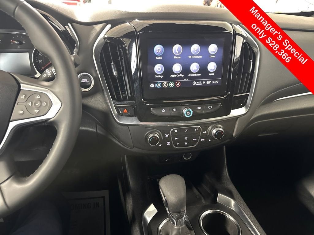 2023 Chevrolet Traverse LT Cloth