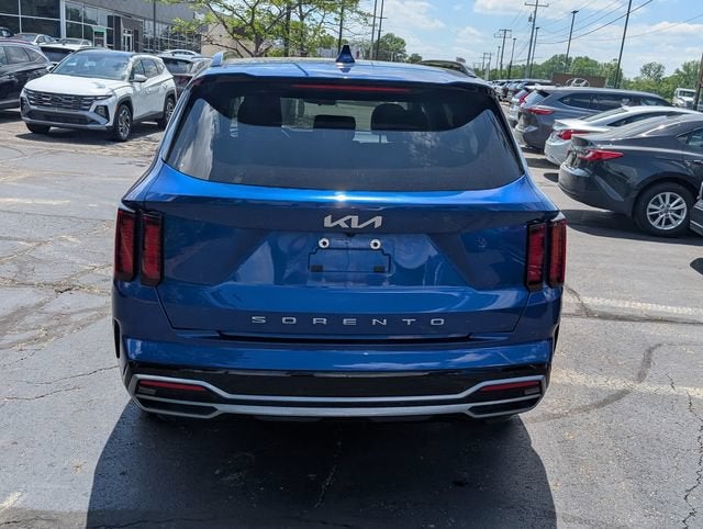 2022 Kia Sorento S
